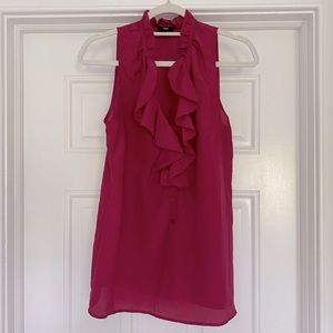 Flowy blouse with front detailing.